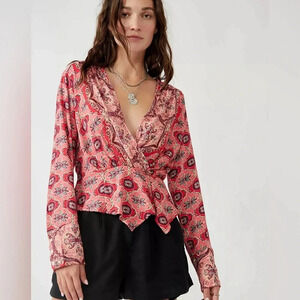 Free People Falling for You Floral Print Peplum Top Boho Blouse. XS